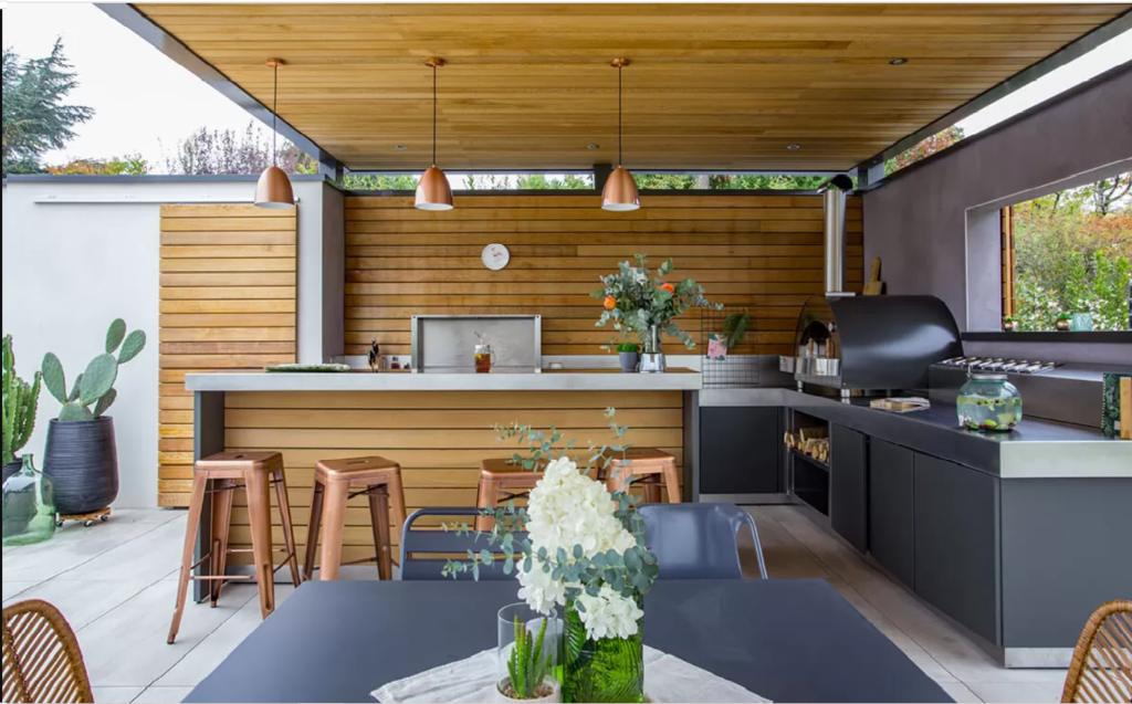 outdoor kitchen